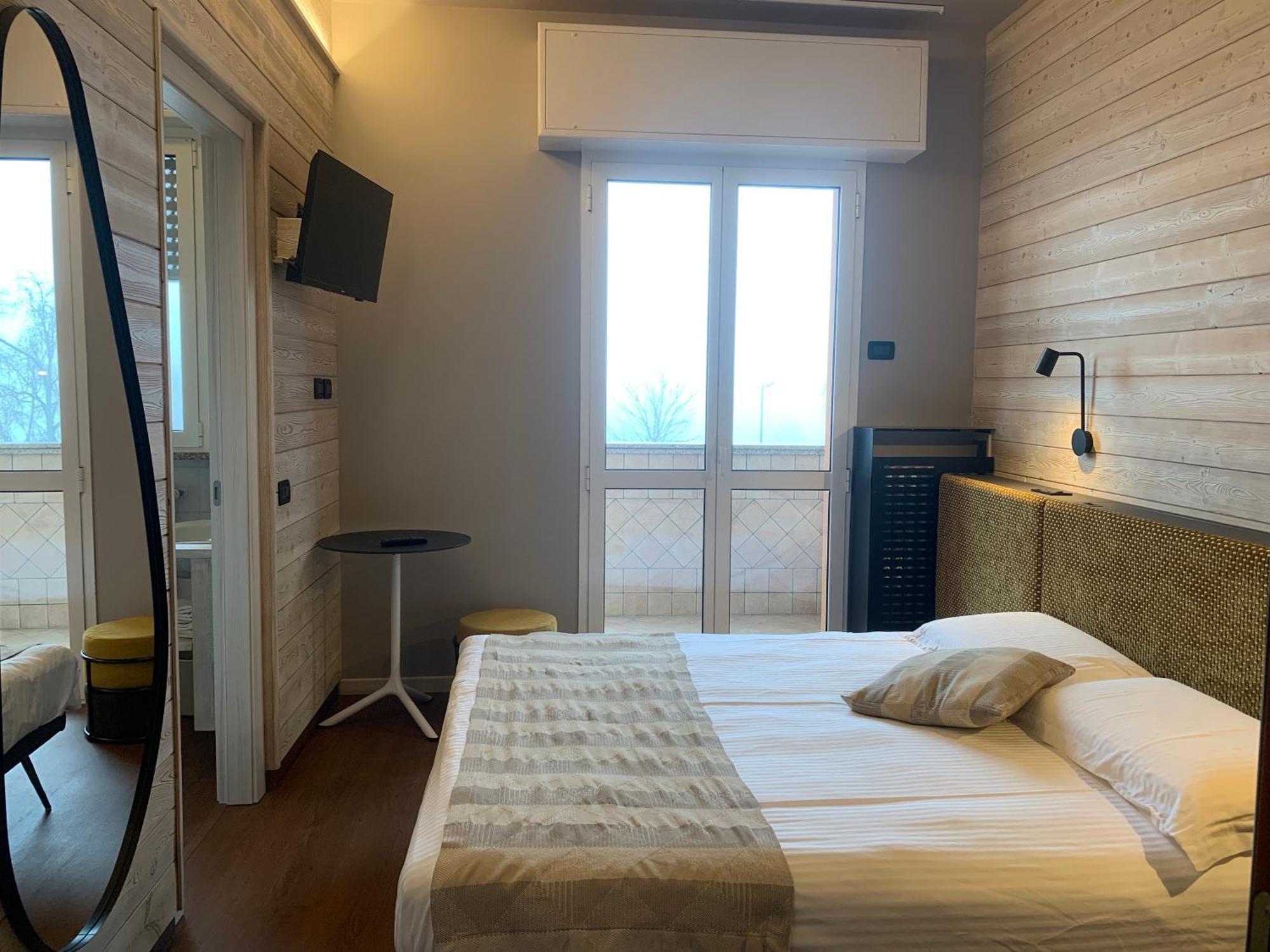 Albergo Moderno & Spa Fuipiano Valle Imagna Exterior photo