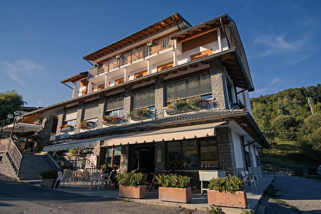 Albergo Moderno & Spa Fuipiano Valle Imagna Exterior photo