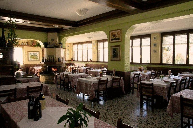 Albergo Moderno & Spa Fuipiano Valle Imagna Exterior photo